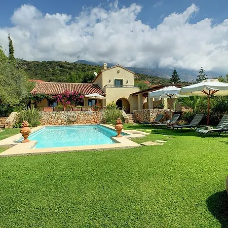 The Olive Mill Estate Semesterbostad