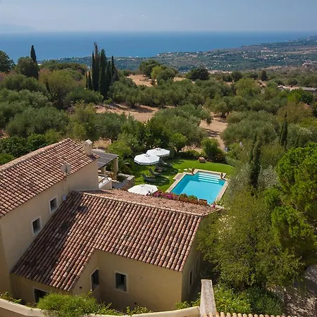 The Olive Mill Estate Semesterbostad
